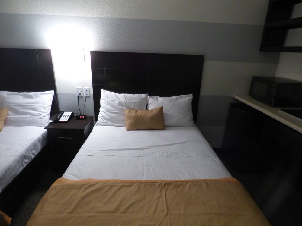 Republic Hotel Big Lake 外观 照片